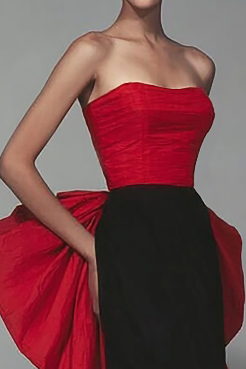 Black and Red Strapless Formal Dress With Bow Cape Train