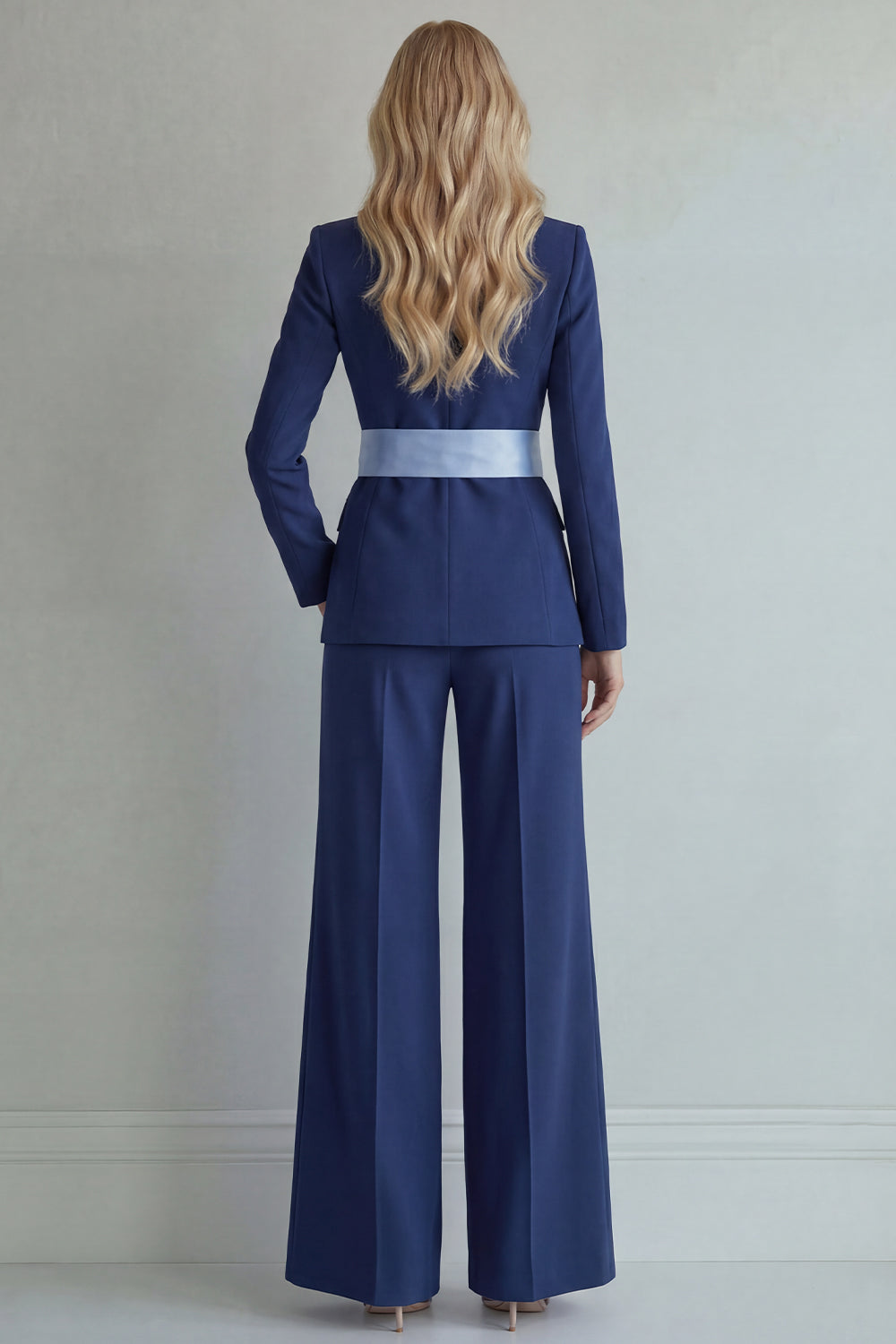 Pink Peaked Lapel 2 Piece Women Suits with Belt
