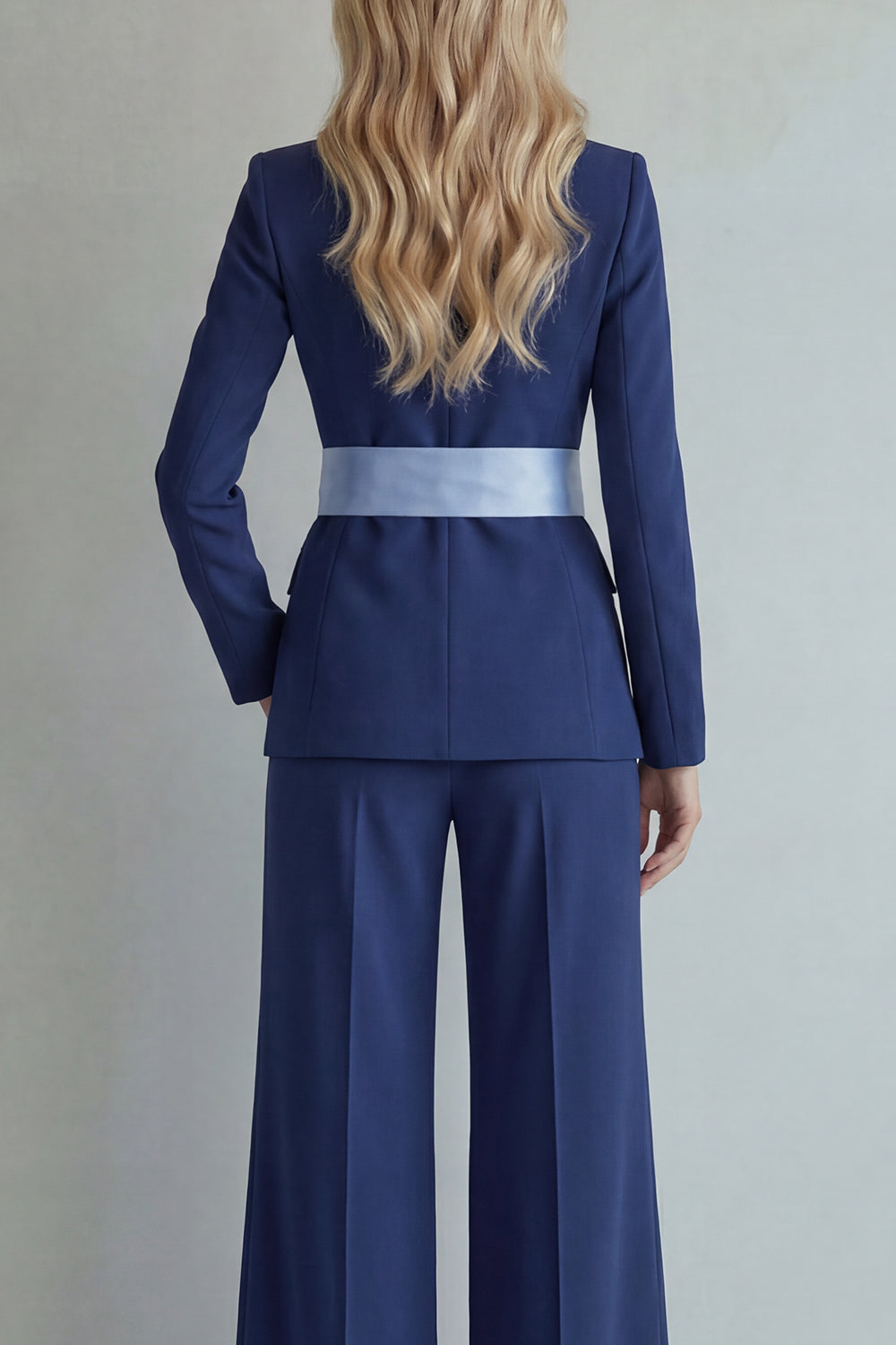 Pink Peaked Lapel 2 Piece Women Suits with Belt