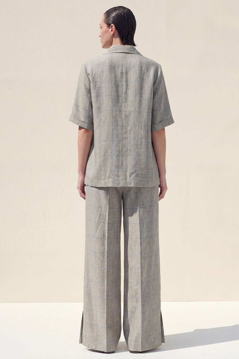 Notched Lapel 2 Piece Grey Women's Linen Suits with Half Sleeves