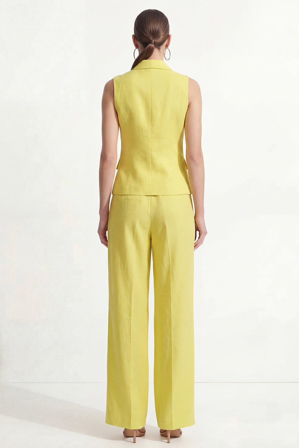 Peaked Lapel Yellow 2 Piece Sleeveless Women's Linen Suits