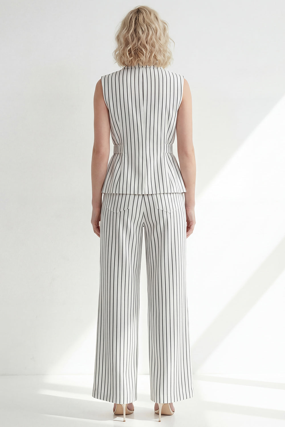 White 2 Piece Notched Lapel Stripe Women's Linen Suits