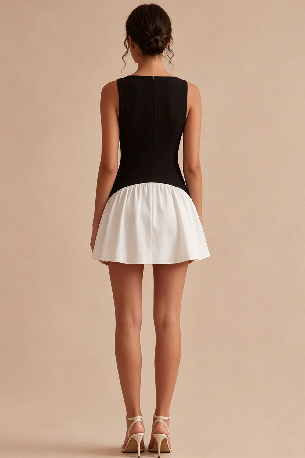 Black and White A Line Bateau Neck Sleeveless Mini Dress