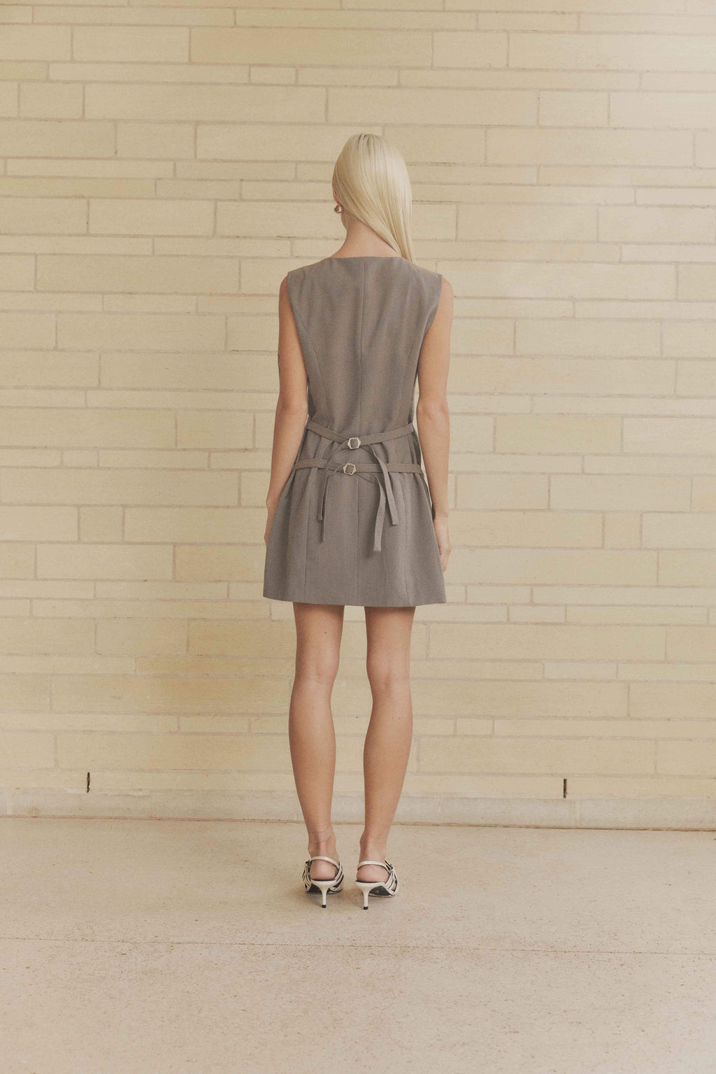 CURAAE Siena V Neck Mini Dress In Brown