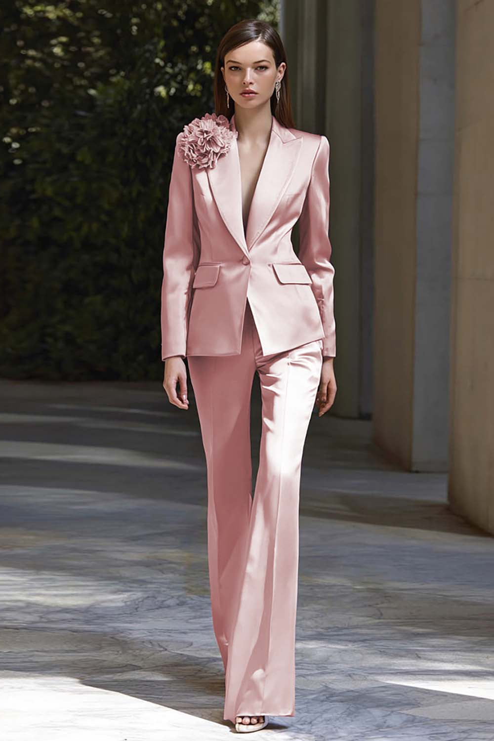 Lilac 2-Piece Peak Lapel Business Suit(Flower accessory not included.)