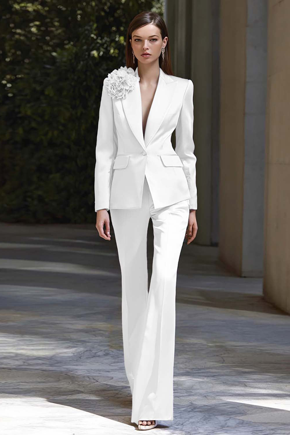 Lilac 2-Piece Peak Lapel Business Suit(Flower accessory not included.)